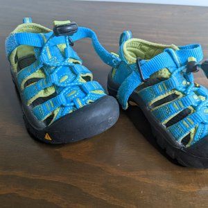 Keen Newport Water Shoes Little Kids Size 8